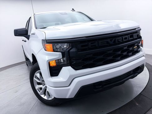 Used 2023 Chevrolet Silverado 1500 Custom image 7