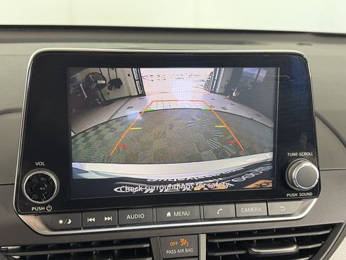 Used 2024 Nissan Altima 2.5 SR FWD image 20