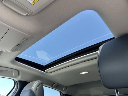 Certified 2025 MAZDA CX-30 AWD 2.5 S w/ Premium Package image 27