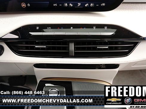 New 2026 Buick Enclave Sport Touring w/ Power Package image 21