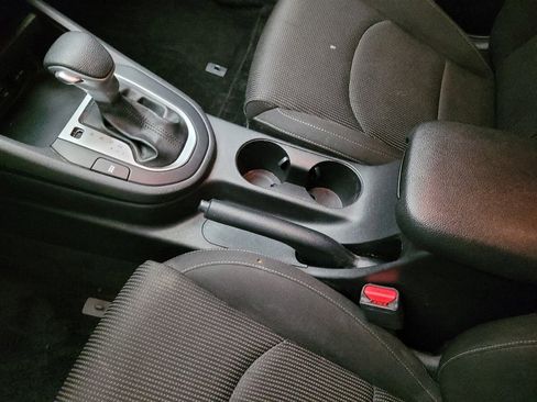 Used 2020 Kia Forte LXS FWD image 26