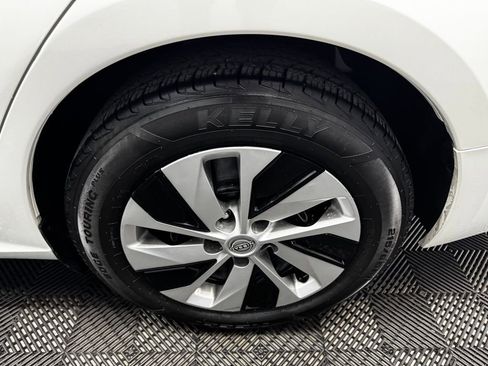 Used 2024 Nissan Altima 2.5 S FWD image 20