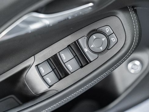 Used 2023 Buick Encore GX Essence w/ Experience Buick Package image 42