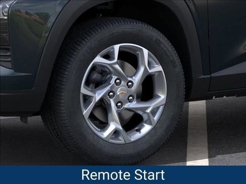 New 2026 Chevrolet Trax LS w/ LS Convenience Package FWD image 10