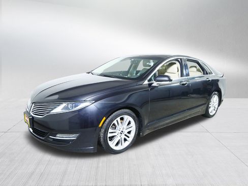 Used 2014 Lincoln MKZ AWD w/ Equipment Group 102A Reserve image 3