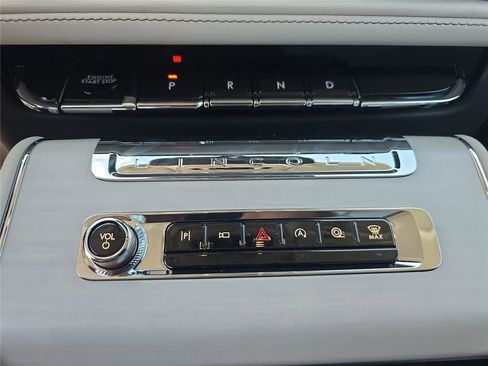 New 2026 Lincoln Aviator Reserve AWD/4WD image 22