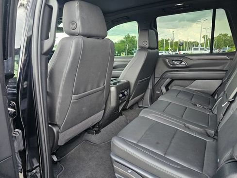 Used 2024 Chevrolet Tahoe Z71 w/ Luxury Package AWD/4WD image 19