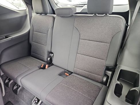 New 2026 Chevrolet Traverse LT w/ Sun and Wheel Package AWD/4WD image 23