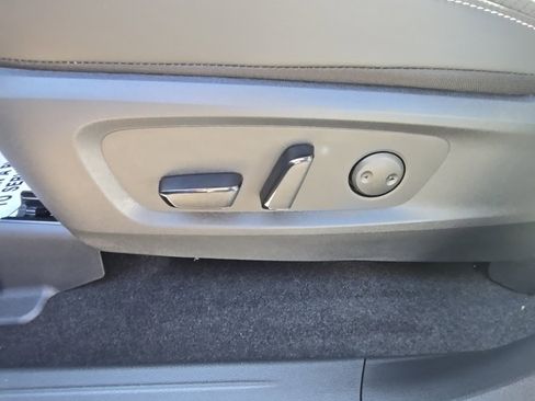 New 2025 Nissan Pathfinder SL image 27