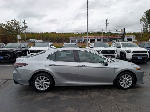 Certified 2023 Toyota Camry LE image 9