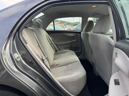 Used 2012 Toyota Corolla L FWD image 14