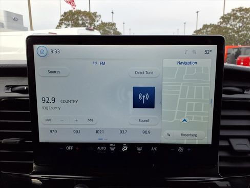 Certified 2024 Ford Transit 350 XLT image 17