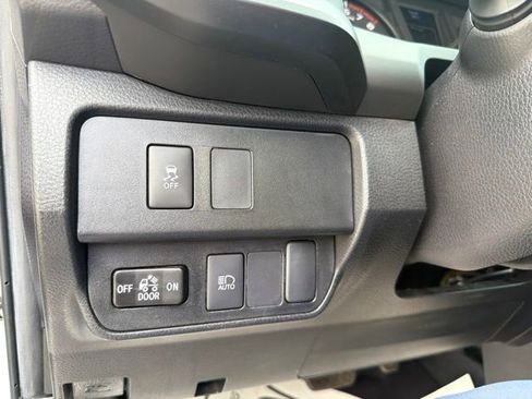 Used 2023 Toyota Tacoma SR AWD/4WD image 18