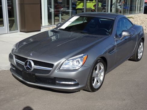 Used 2012 Mercedes-Benz SLK 250 image 8