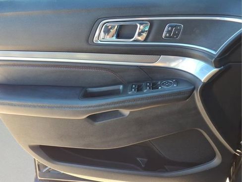 Used 2017 Ford Explorer Sport w/ Equipment Group 401A image 18