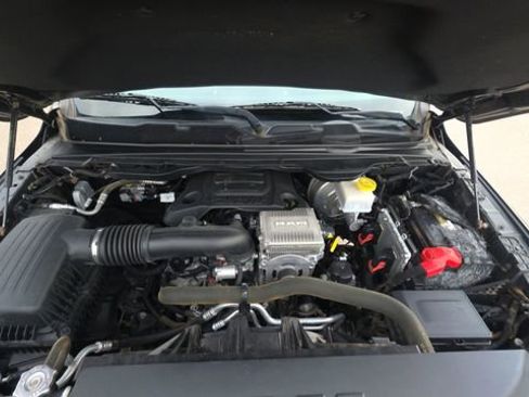 Used 2020 RAM 1500 Limited image 32