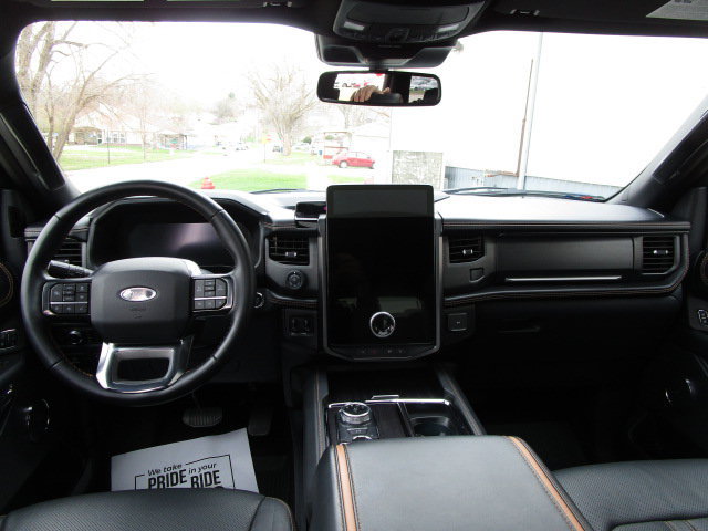 Used 2022 Ford Expedition Max Platinum AWD/4WD image 14
