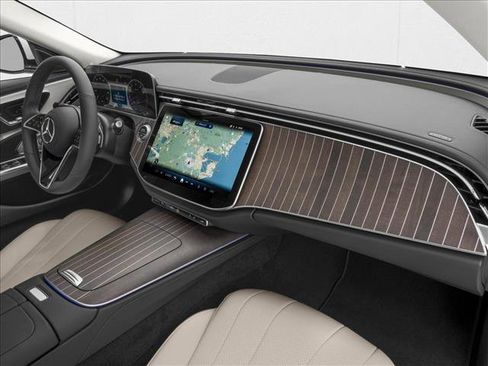New 2026 Mercedes-Benz E 450 4MATIC Sedan image 11