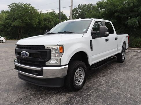 Used 2022 Ford F250 XL w/ Power Equipment Group AWD/4WD image 3