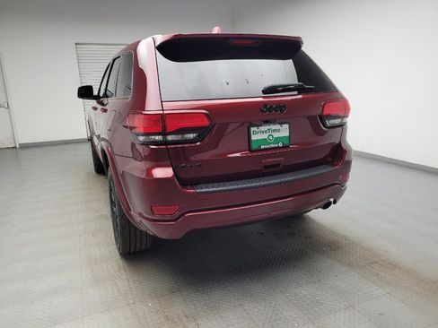 Used 2019 Jeep Grand Cherokee Altitude image 6