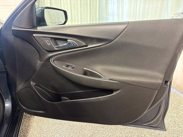 Used 2020 Chevrolet Malibu LT FWD image 21