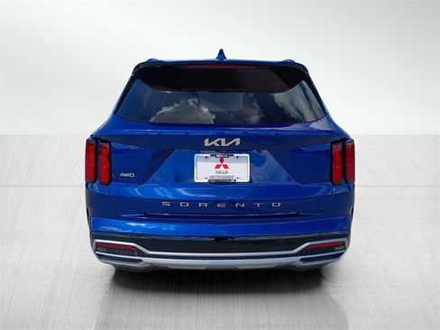 Used 2022 Kia Sorento SX image 6