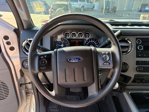 Used 2016 Ford F250 XLT w/ XLT Value Package image 16