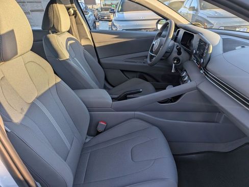 New 2026 Hyundai Elantra SE FWD image 29