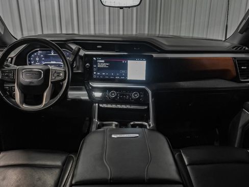 Used 2024 GMC Sierra 3500 Denali w/ Denali Reserve Package AWD/4WD image 13