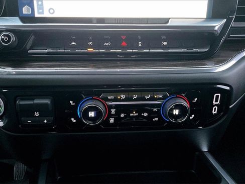 Used 2024 Chevrolet Silverado 1500 RST w/ Convenience Package II image 32