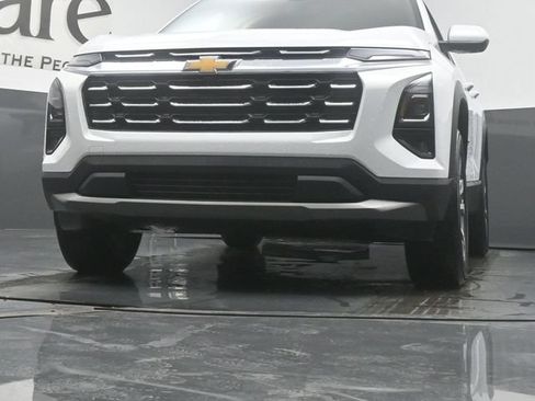New 2026 Chevrolet Equinox LT w/ Safety and Technology Package FWD image 34