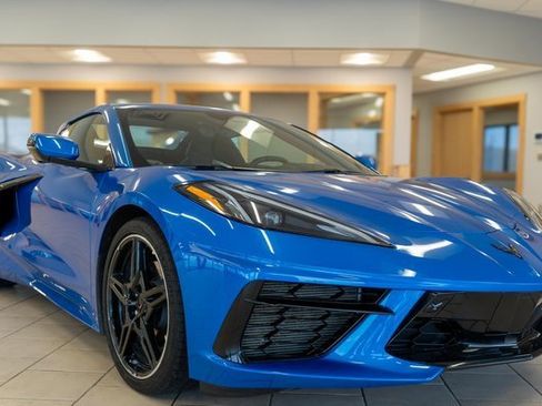 Used 2024 Chevrolet Corvette Stingray Preferred Conv w/ 2LT image 4