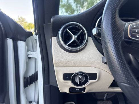 Used 2018 Mercedes-Benz CLA 250 image 21