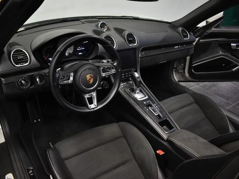 Used 2021 Porsche 718 Boxster GTS RWD image 12