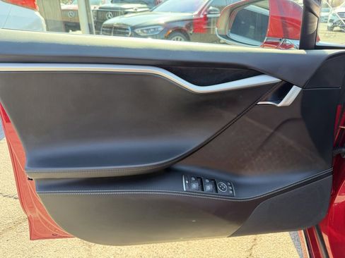 Used 2018 Tesla Model S 100D image 12