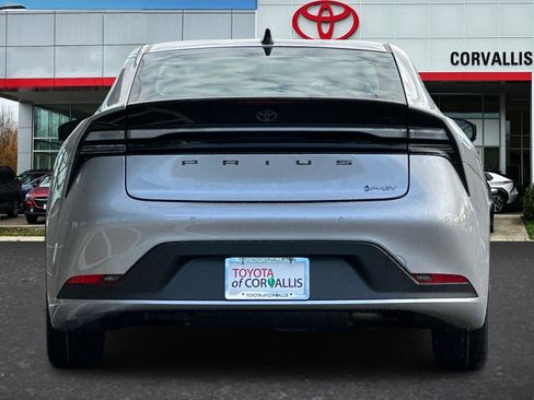 New 2026 Toyota Prius Plug-In Hybrid image 6