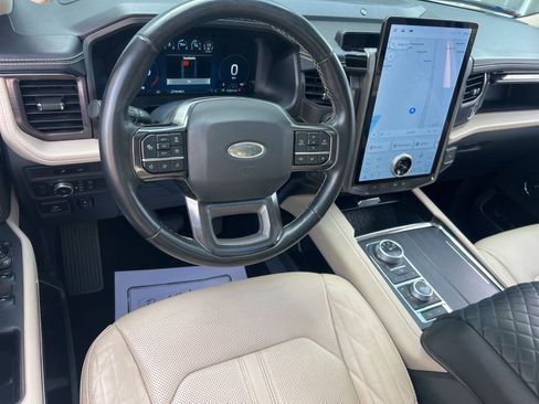 Used 2022 Ford Expedition Max Platinum AWD/4WD image 49