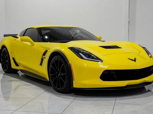 Used 2017 Chevrolet Corvette Grand Sport image 3