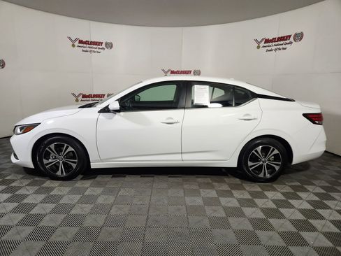 Used 2023 Nissan Sentra SV image 4