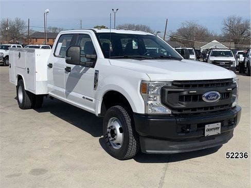 Used 2022 Ford F350 XL w/ Power Equipment Group AWD/4WD image 3