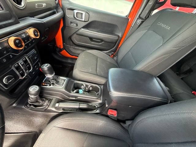 Used 2018 Jeep Wrangler Unlimited Sahara w/ Safety Group AWD/4WD image 14