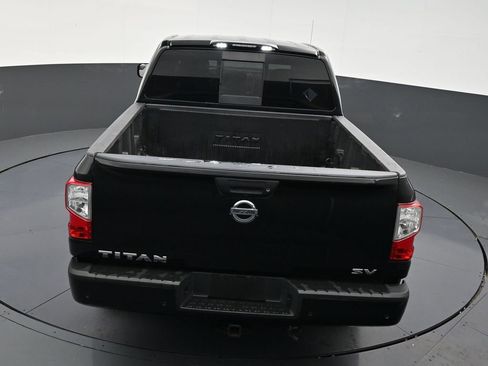 Used 2020 Nissan Titan SV w/ SV Convenience Package image 15