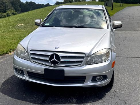 Used 2009 Mercedes-Benz C 300 Sport image 3