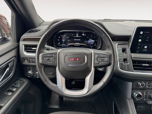 Used 2022 GMC Yukon SLE image 12