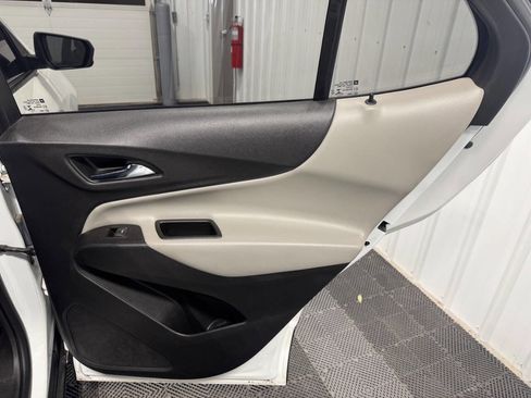 Used 2021 Chevrolet Equinox LS w/ LPO, Floor Liner Package image 18