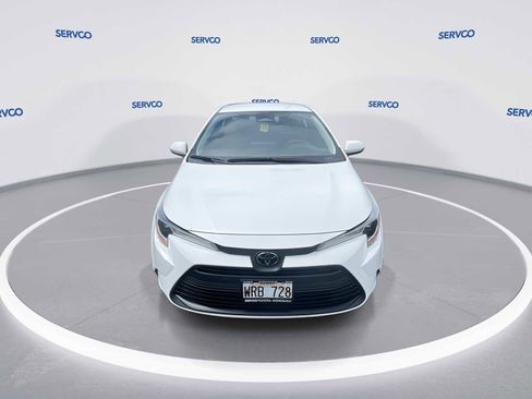 Used 2023 Toyota Corolla LE image 3