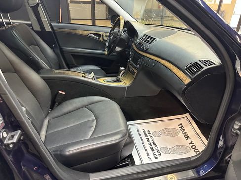Used 2008 Mercedes-Benz E 350 4MATIC Sedan w/ Premium Pkg 1 image 27