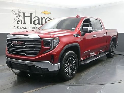 Used 2024 GMC Sierra 1500 SLT w/ SLT Premium Plus Package AWD/4WD image 32