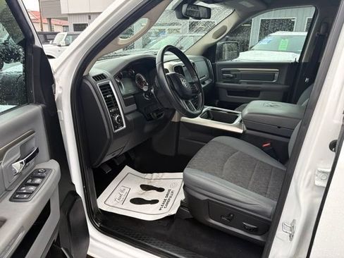 Used 2018 RAM 1500 Big Horn AWD/4WD image 10