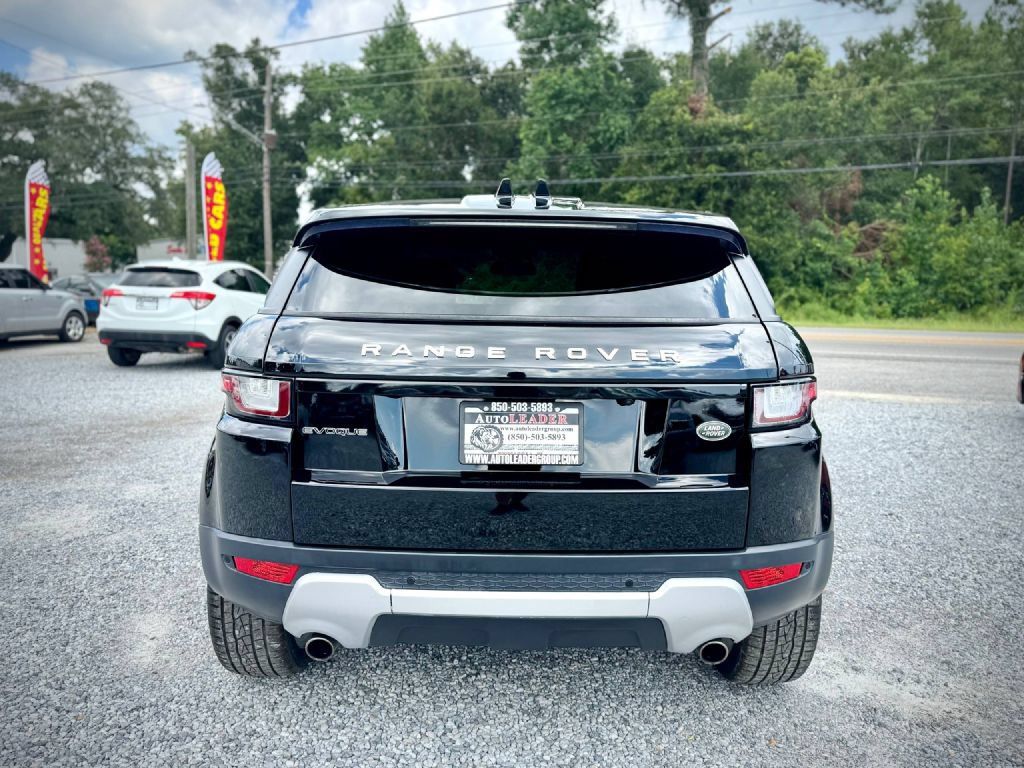 Used 2019 Land Rover Range Rover Evoque SE AWD/4WD image 3